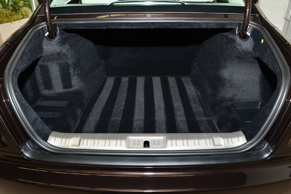 2013 Rolls-Royce Ghost Image 19