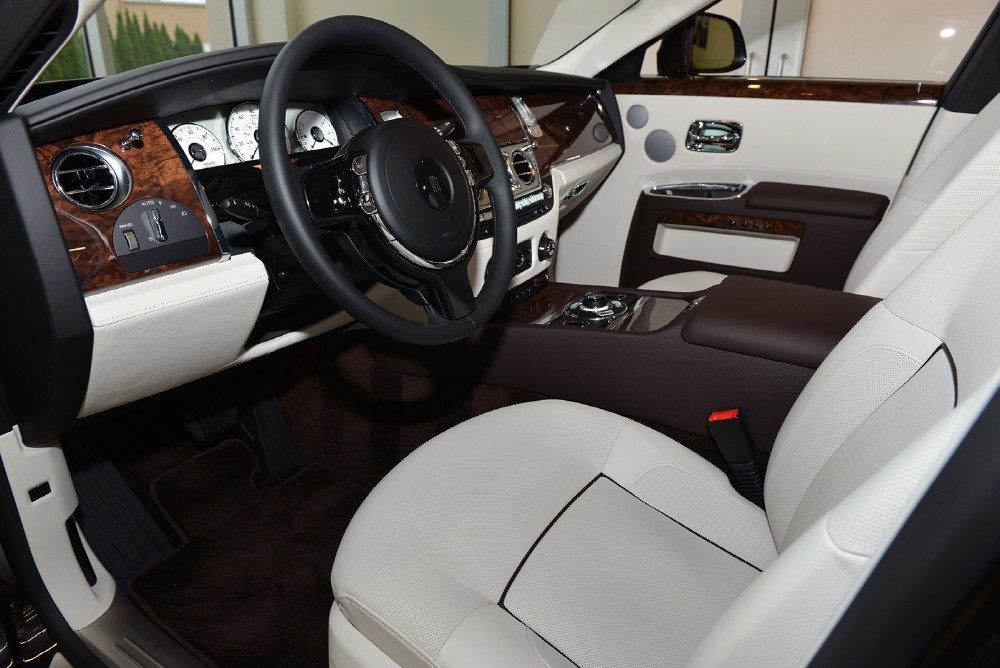 2013 Rolls-Royce Ghost Image 3