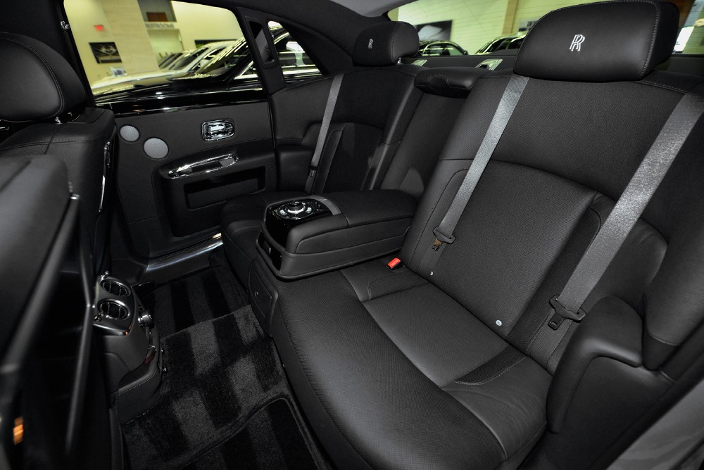 2013 Rolls-Royce Ghost Image 12