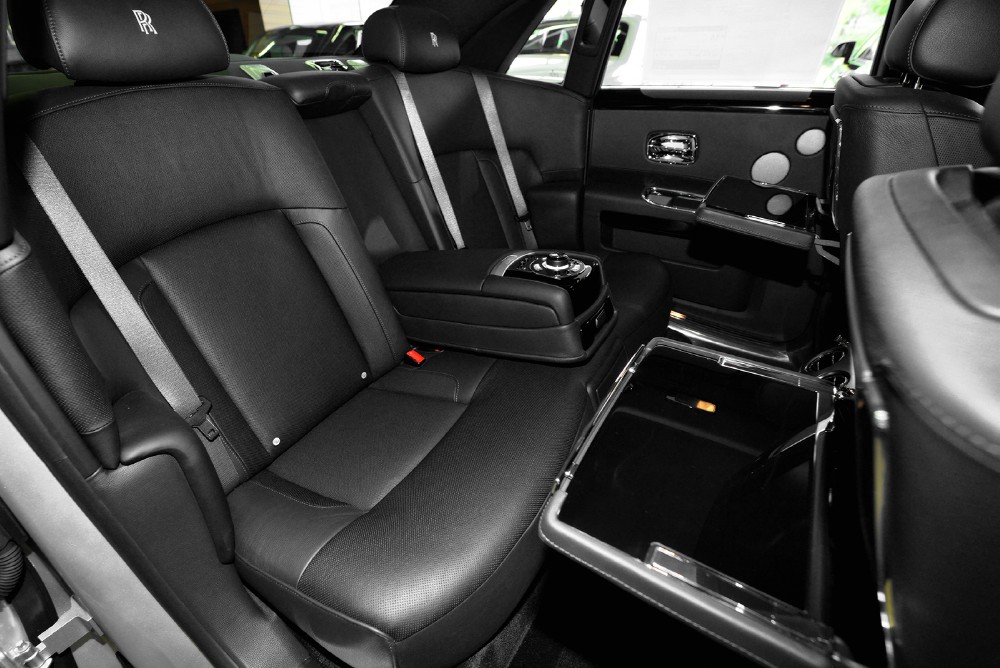 2013 Rolls-Royce Ghost Image 16