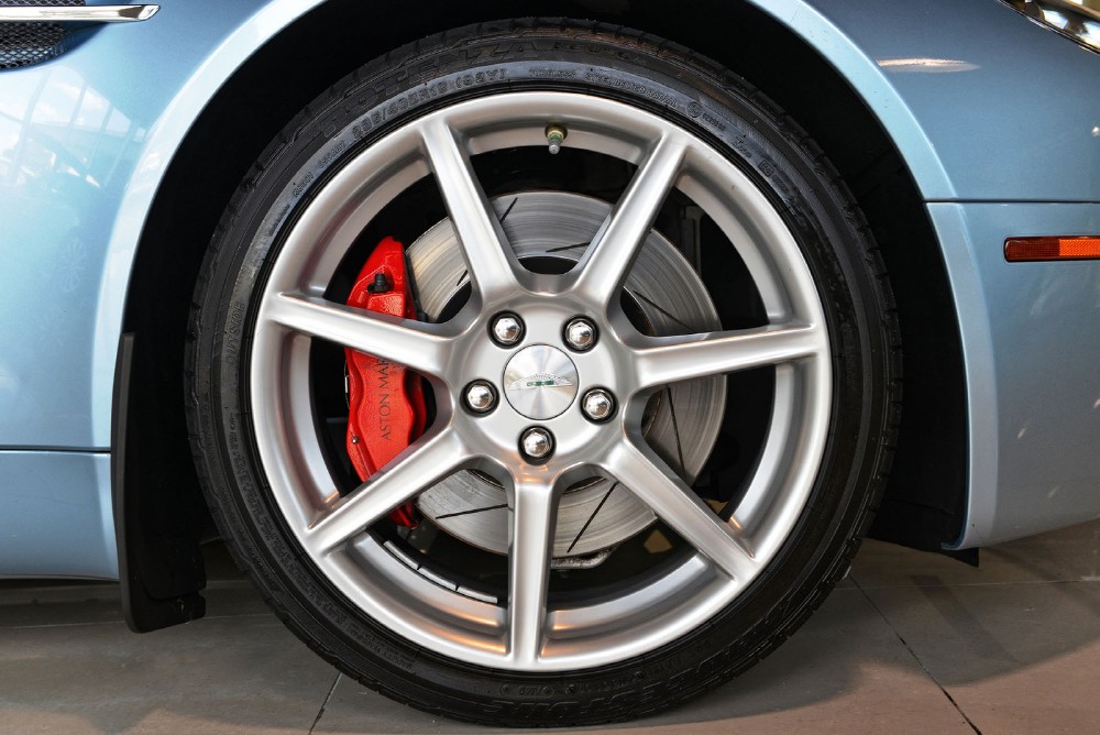 2007 Aston Martin V8 Vantage Roadster Image 4