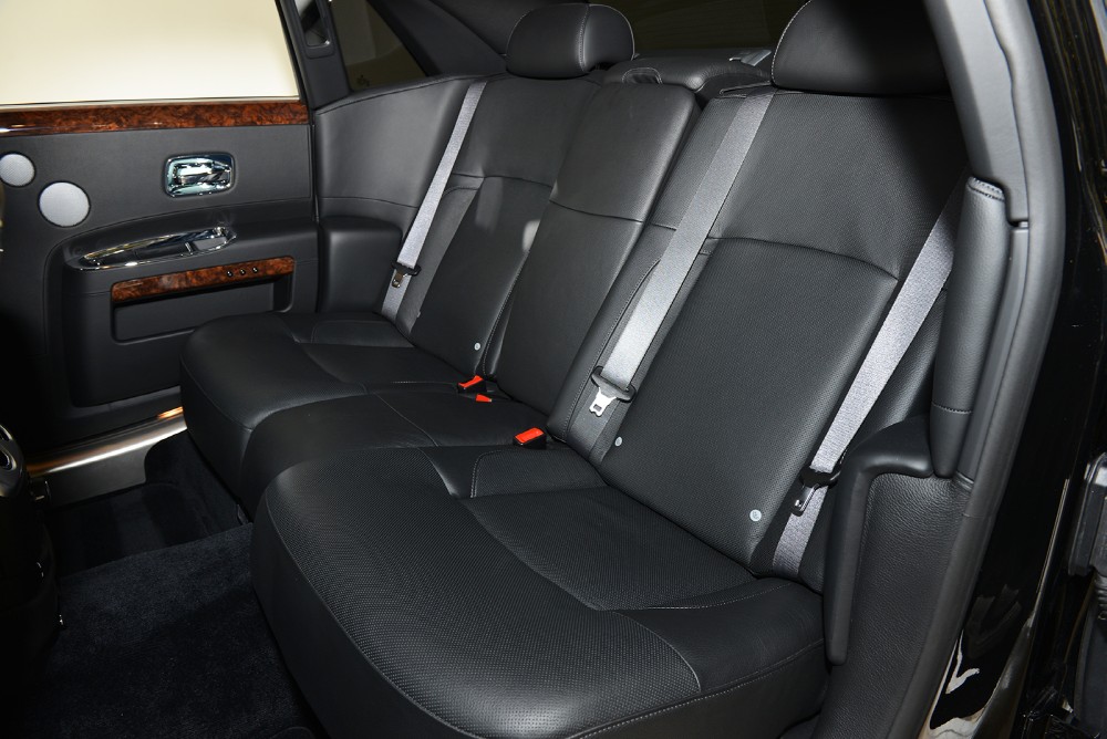 2010 Rolls-Royce Ghost Image 13