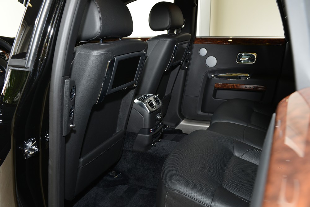 2010 Rolls-Royce Ghost Image 14