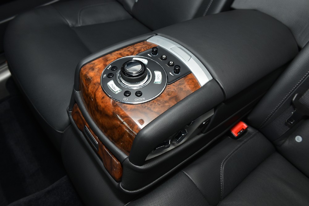 2010 Rolls-Royce Ghost Image 15