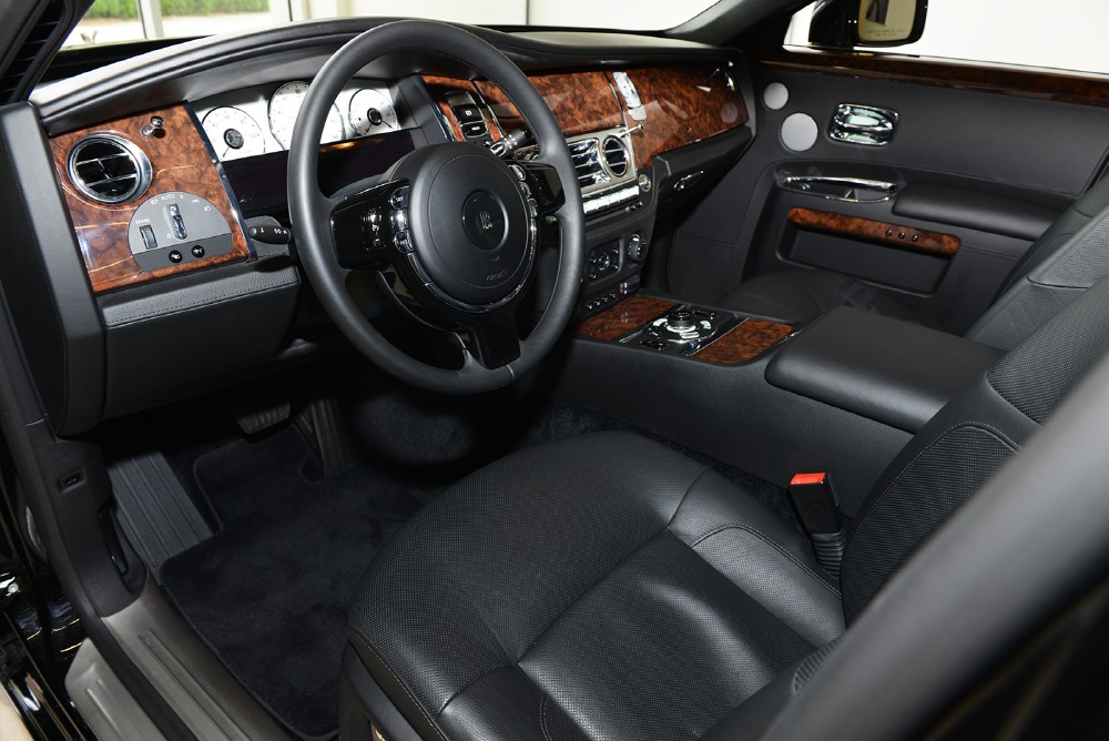 2010 Rolls-Royce Ghost Image 3