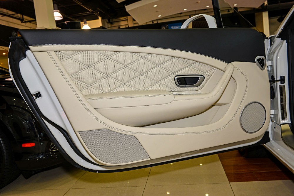 2013 Bentley Continental GT Convertible Image 11