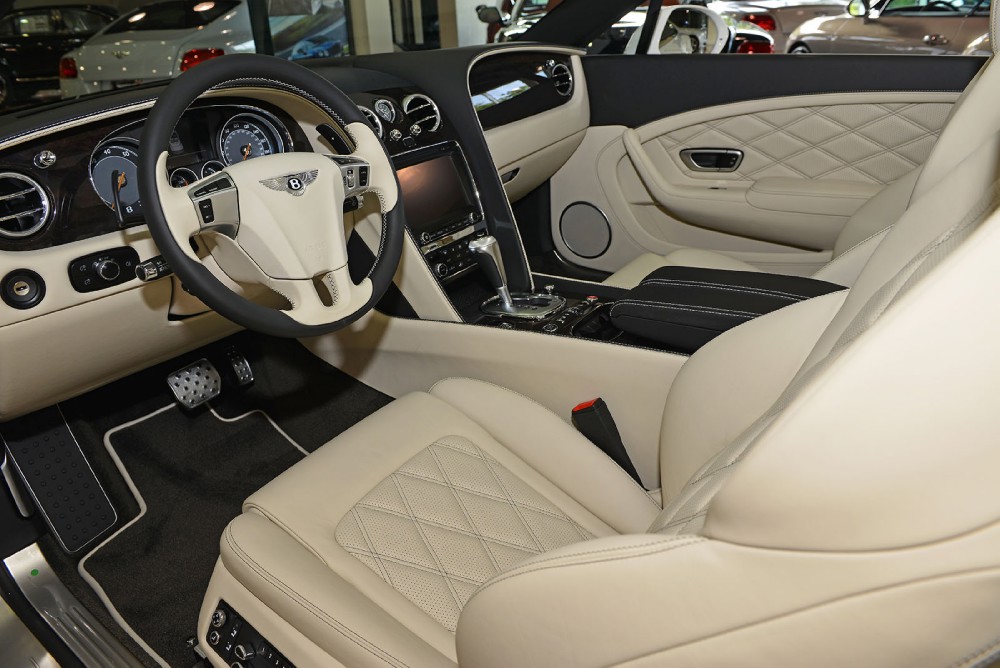 2013 Bentley Continental GT Convertible Image 3