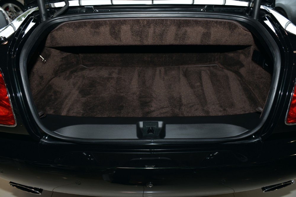 2009 Bentley Azure Image 16