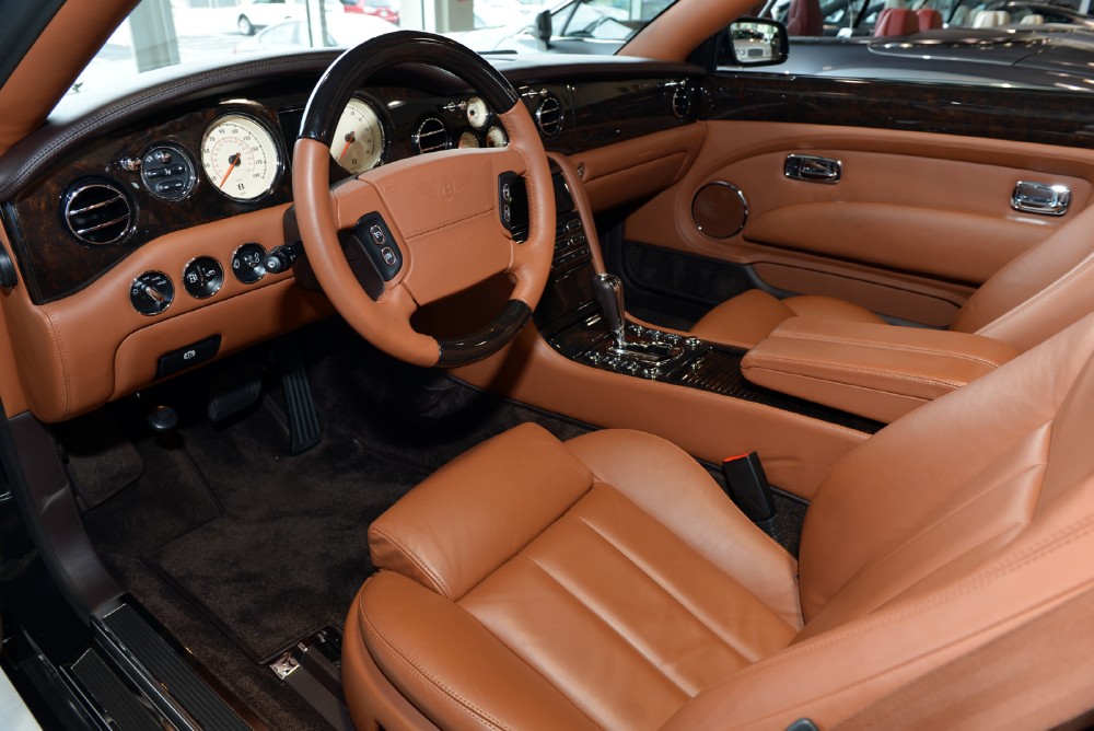 2009 Bentley Azure Image 3