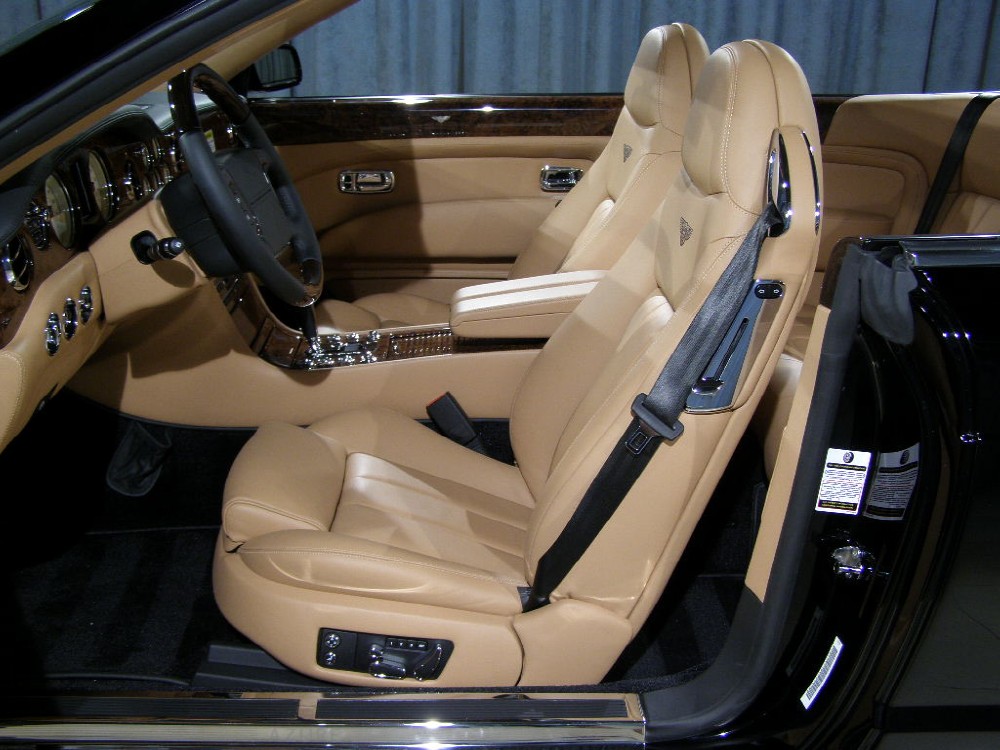 2007 Bentley Azure Image 20