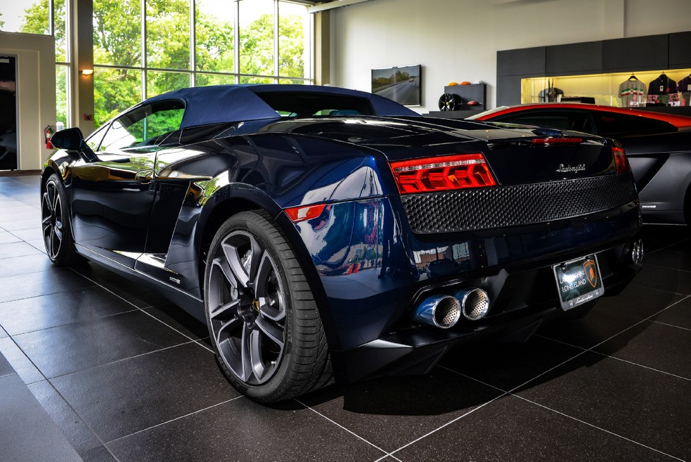 2013 Lamborghini Gallardo Image 10