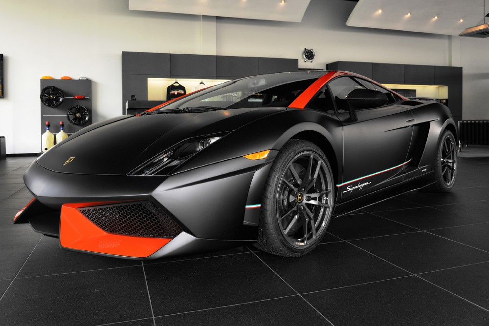 2013 Lamborghini Gallardo Image 2