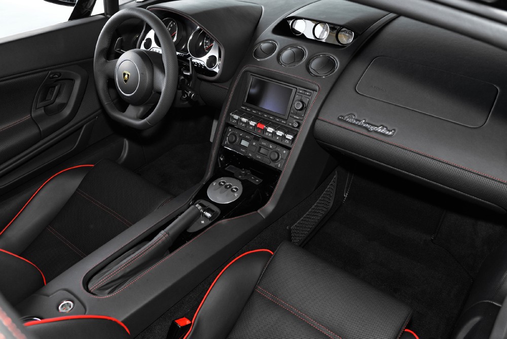 2013 Lamborghini Gallardo Image 9