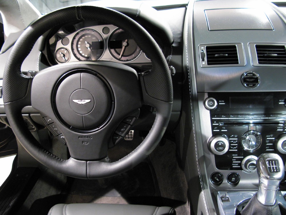 2009 Aston Martin DBS Image 13