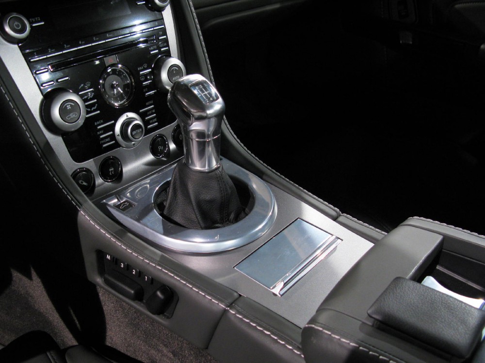 2009 Aston Martin DBS Image 15