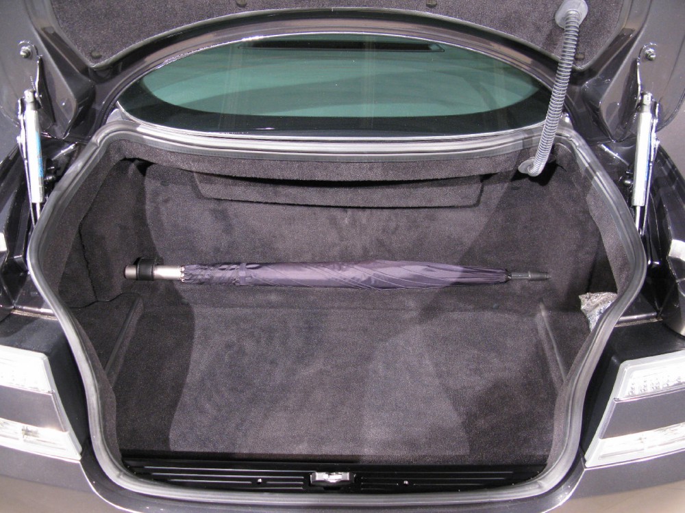 2009 Aston Martin DBS Image 19