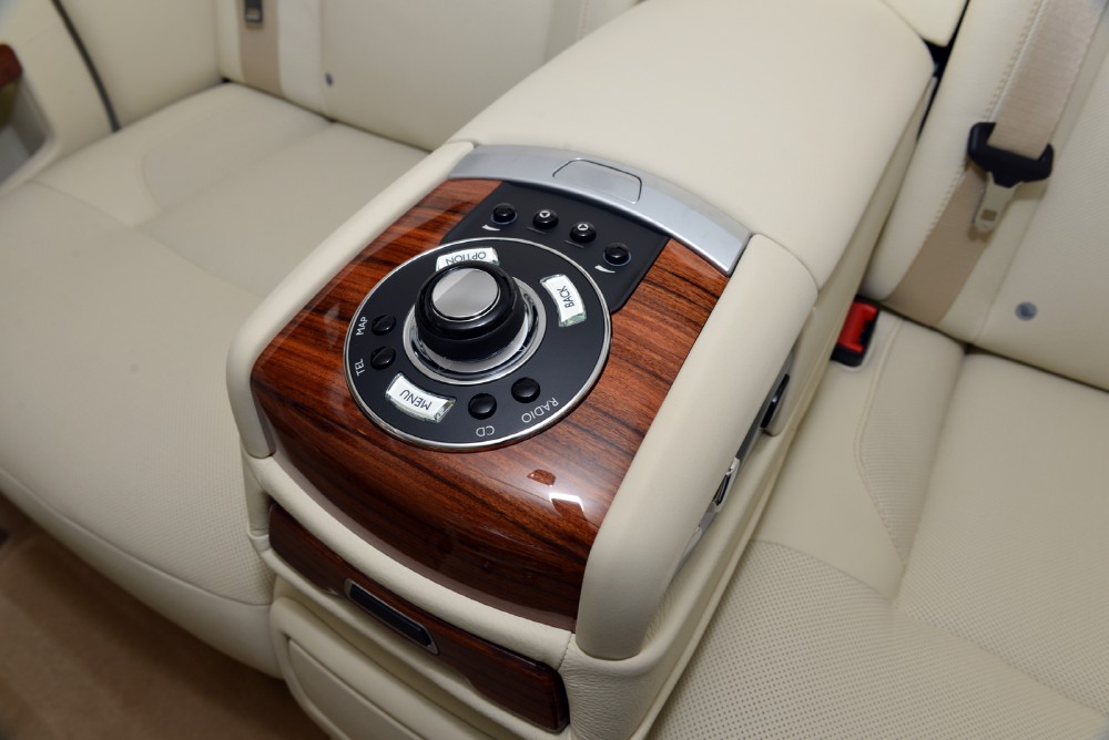 2013 Rolls-Royce Ghost Image 17