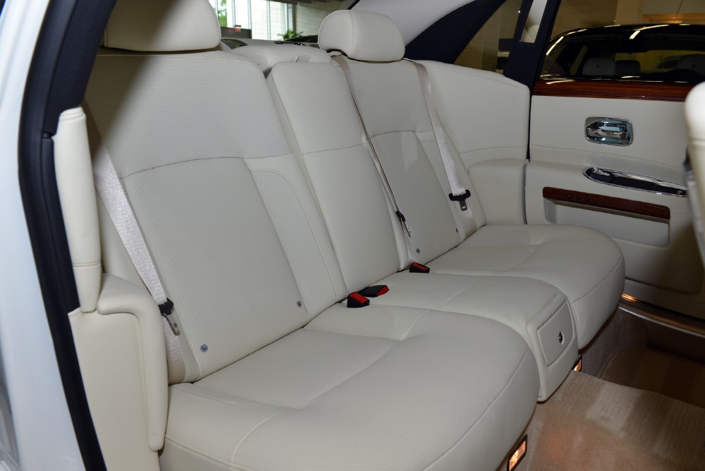 2013 Rolls-Royce Ghost Image 19