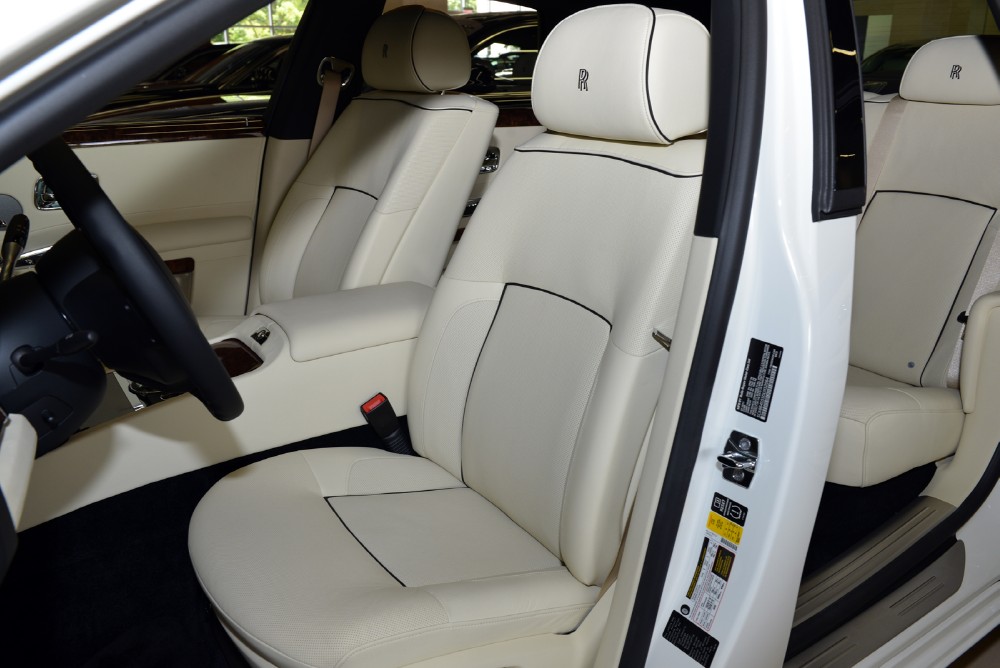 2013 Rolls-Royce Ghost Image 10
