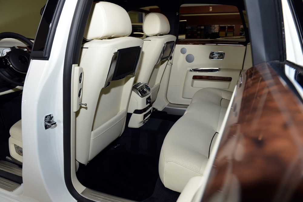 2013 Rolls-Royce Ghost Image 13