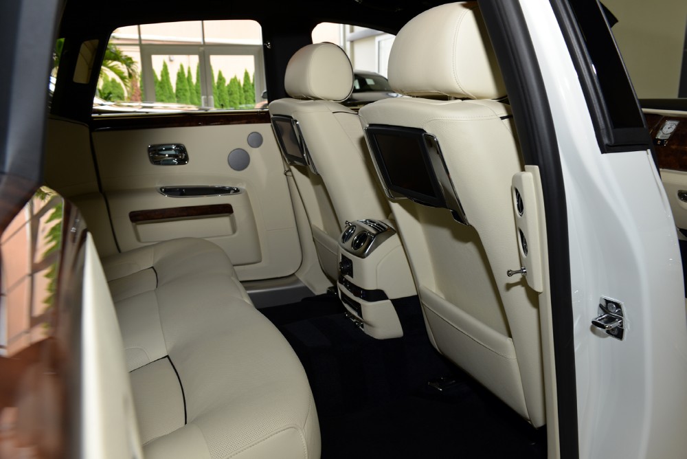 2013 Rolls-Royce Ghost Image 16