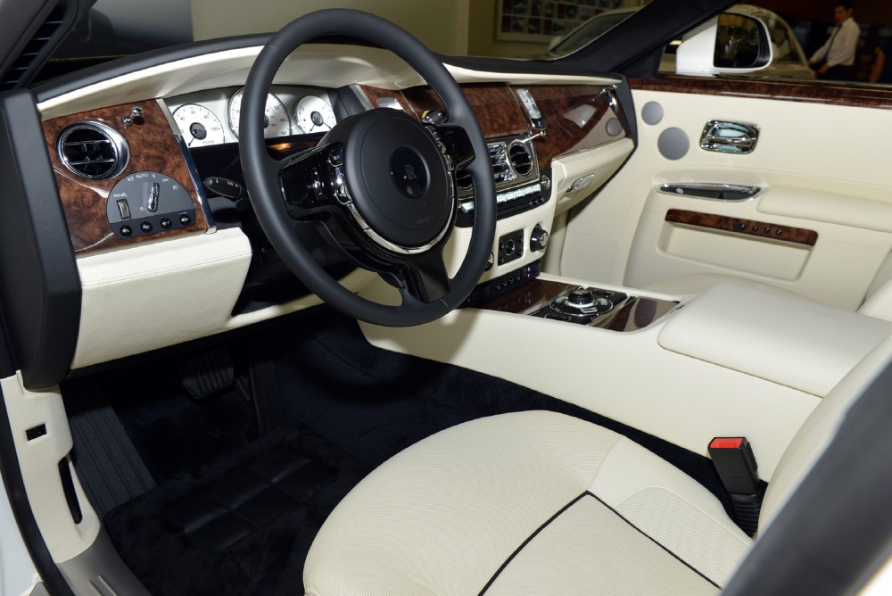 2013 Rolls-Royce Ghost Image 3