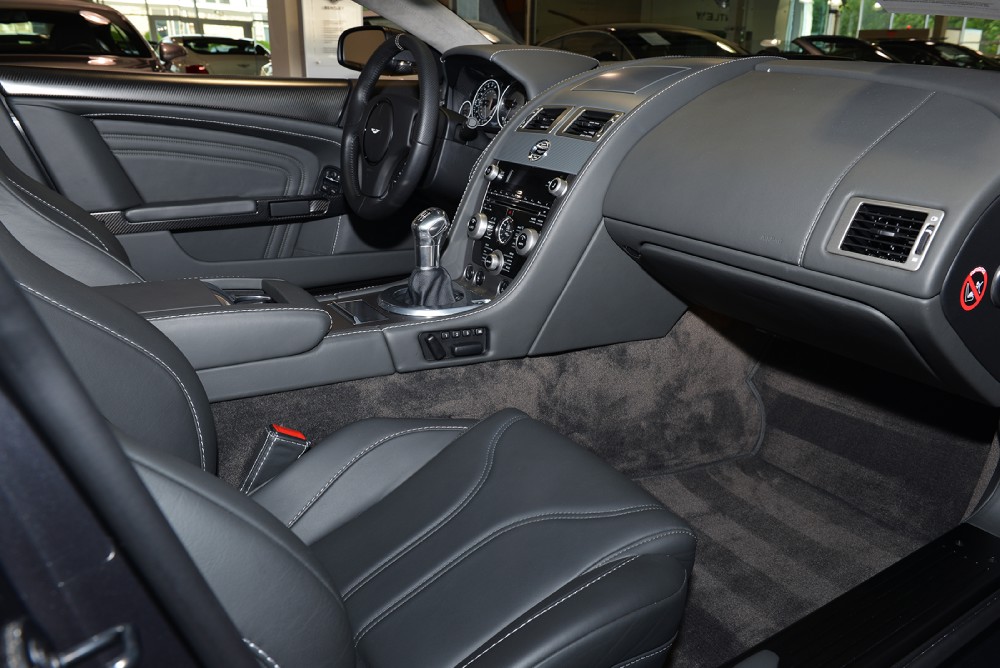 2009 Aston Martin DBS Image 12
