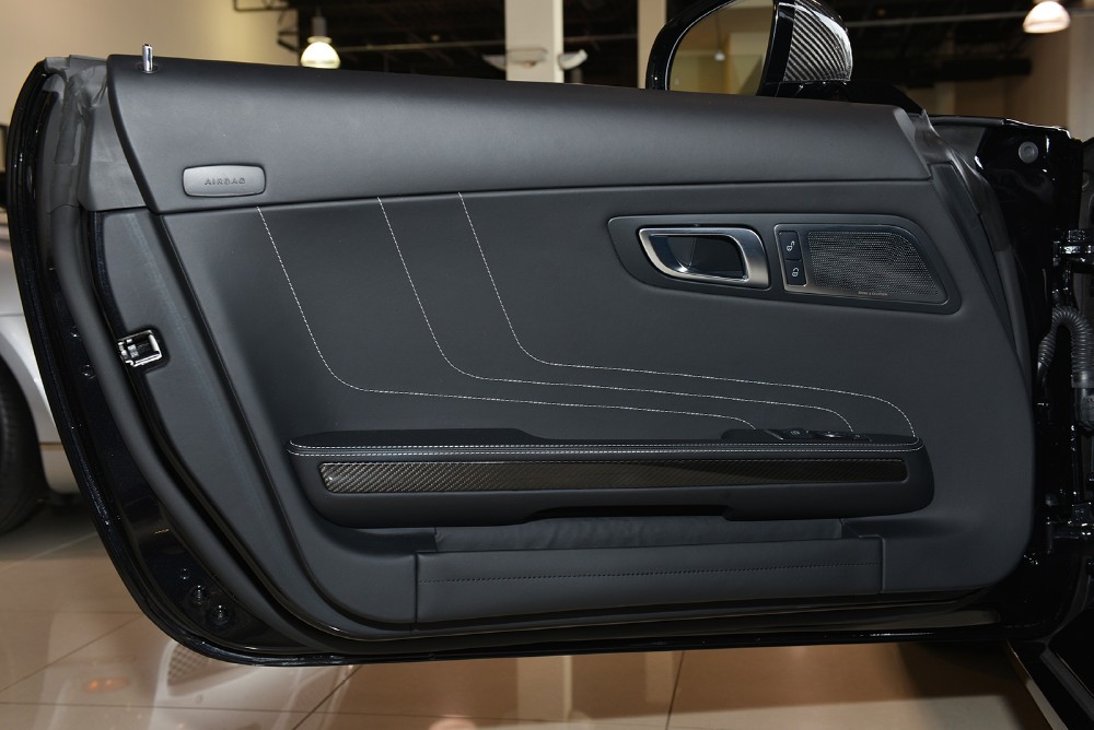 2012 Mercedes-Benz SLS-Class Image 16