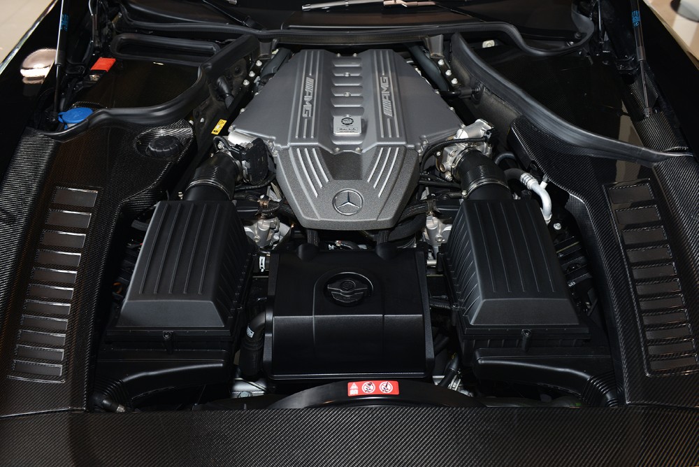 2012 Mercedes-Benz SLS-Class Image 17
