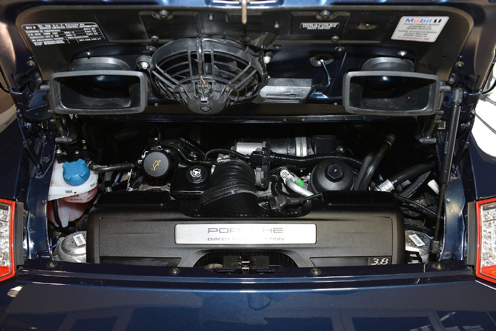 2011 Porsche 911 Image 17