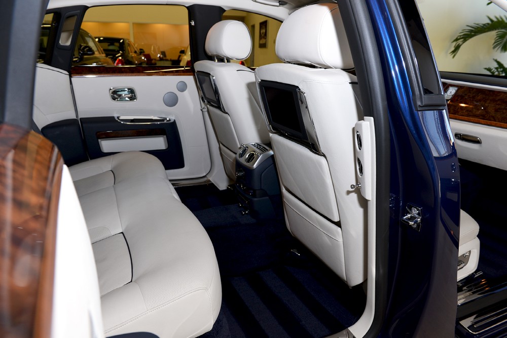 2013 Rolls-Royce Ghost Image 19