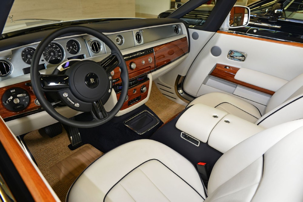 2013 Rolls-Royce Phantom Drophead Coupe Image 3