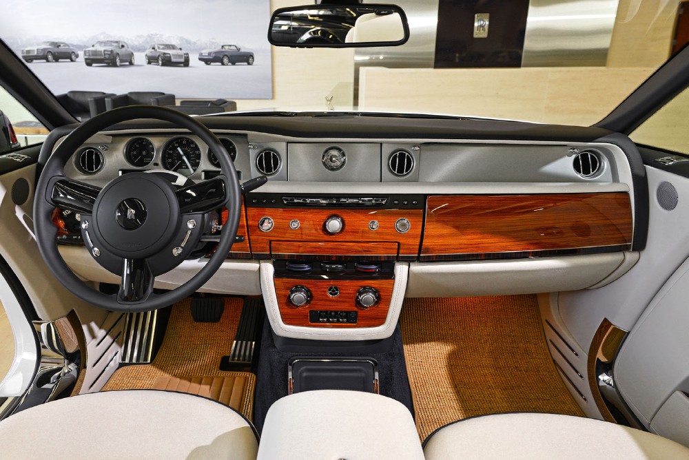 2013 Rolls-Royce Phantom Drophead Coupe Image 6