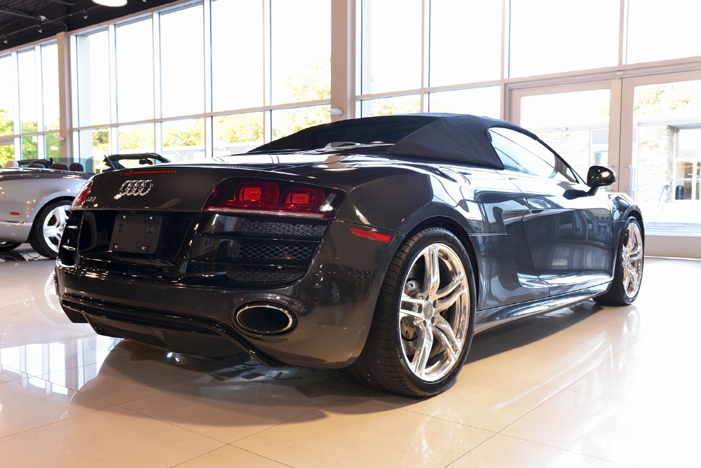 2011 Audi R8 Image 10