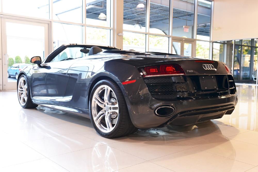 2011 Audi R8 Image 7