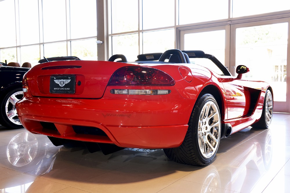 2003 Dodge Viper Image 3