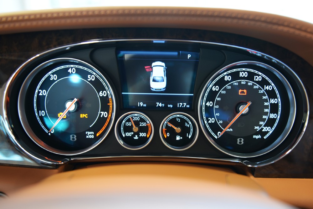 2014 Bentley Flying Spur Image 11