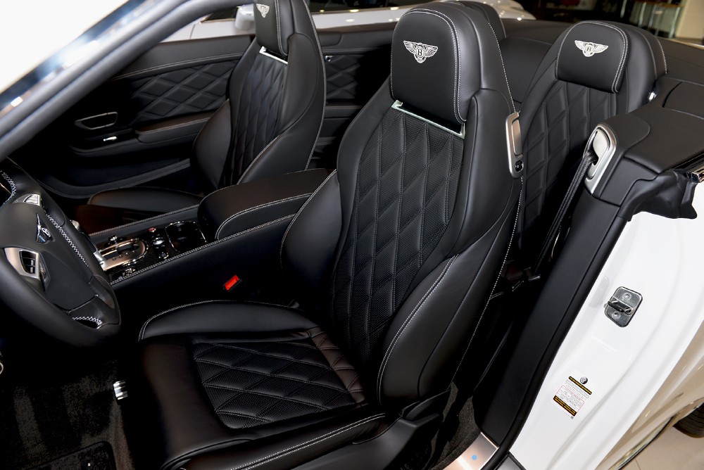 2014 Bentley Continental GT V8 Convertible Image 11