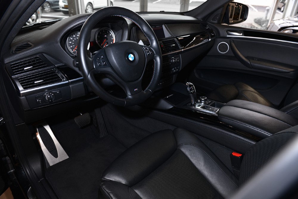 2012 BMW X6 M Image 3