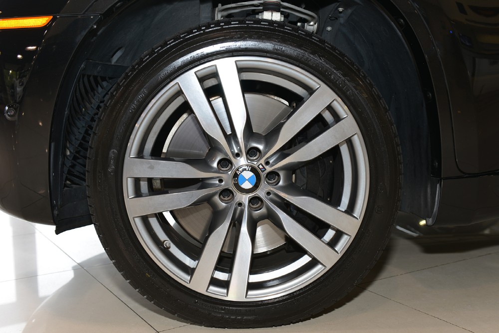 2012 BMW X6 M Image 4