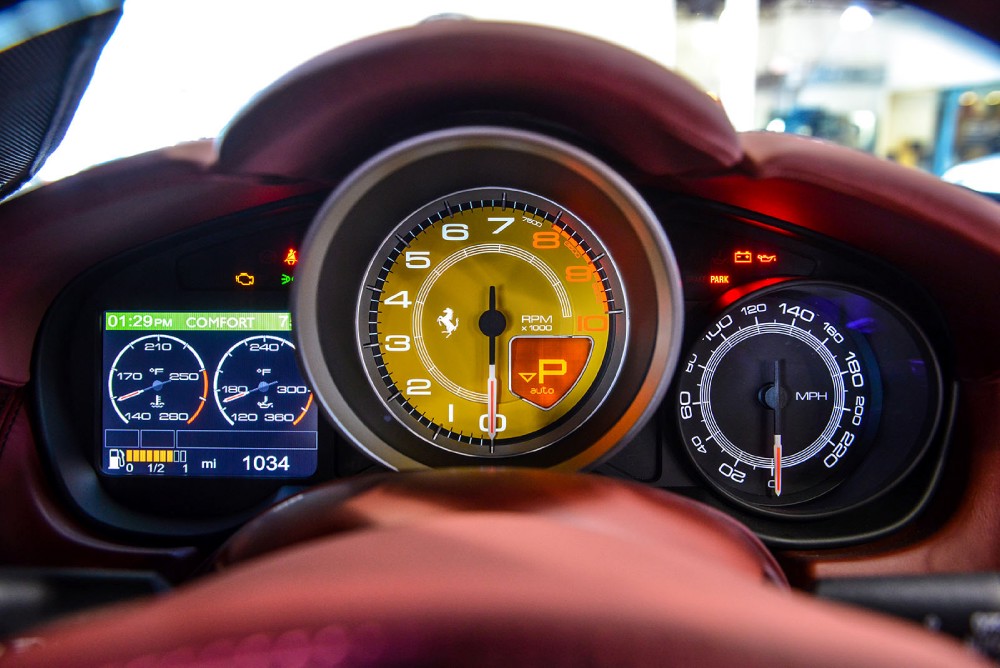 2010 Ferrari California Image 12