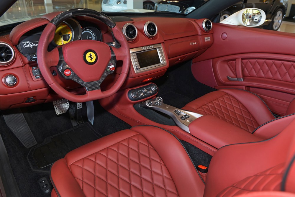 2010 Ferrari California Image 3