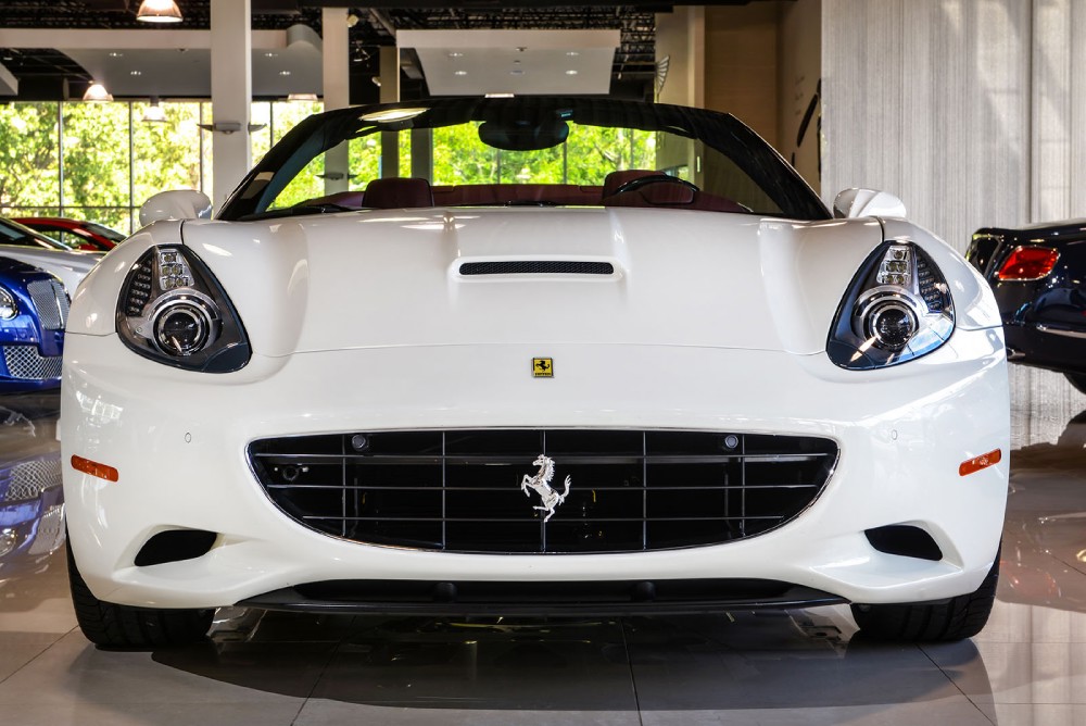 2010 Ferrari California Image 5