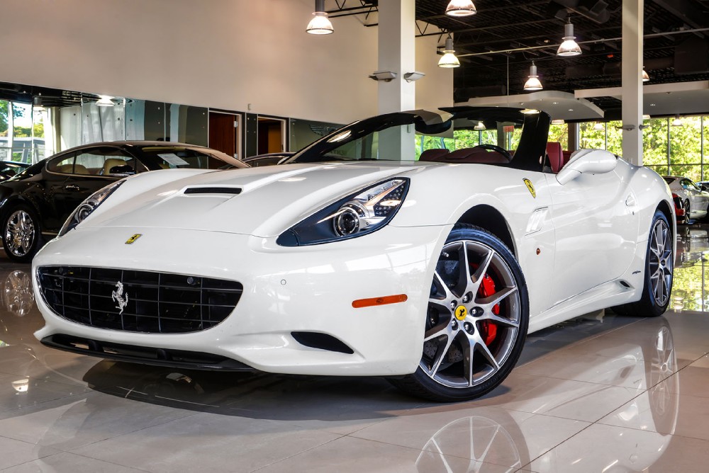 2010 Ferrari California Image 1