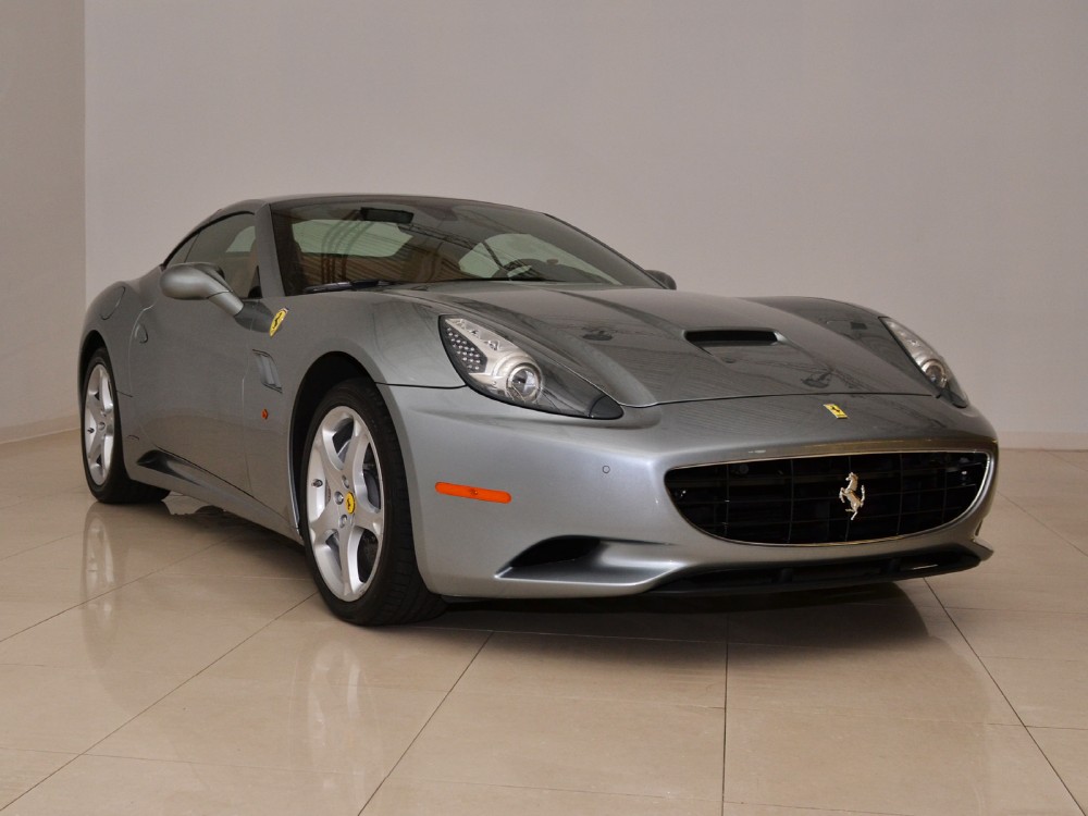 2010 Ferrari California Image 15