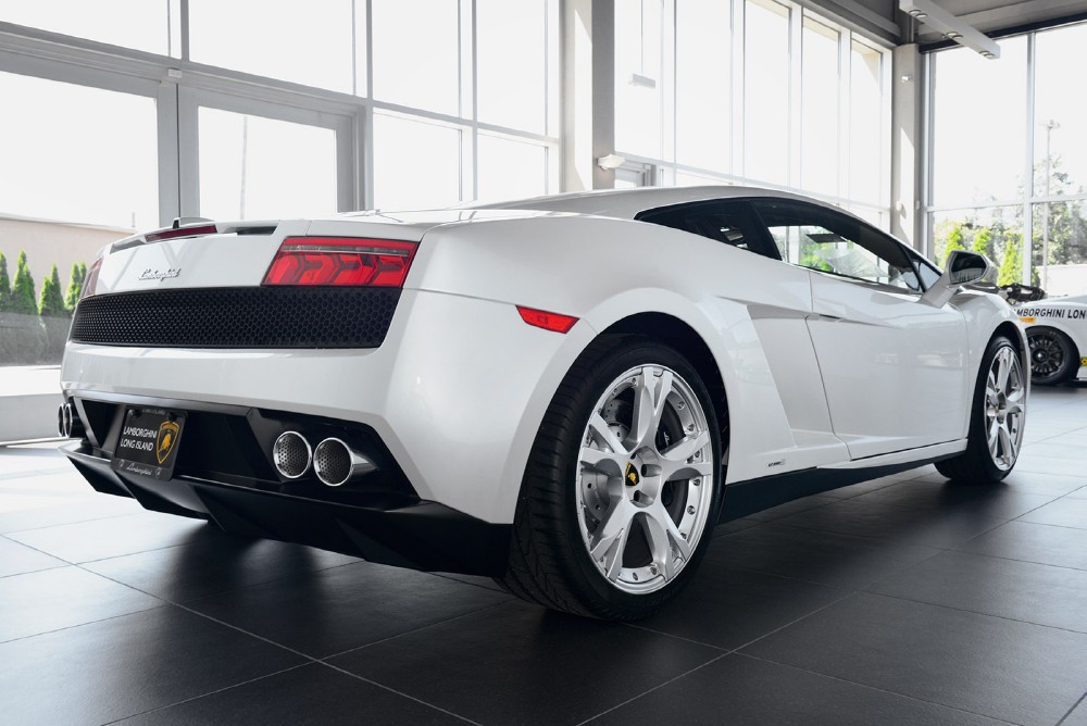 2013 Lamborghini Gallardo Image 2