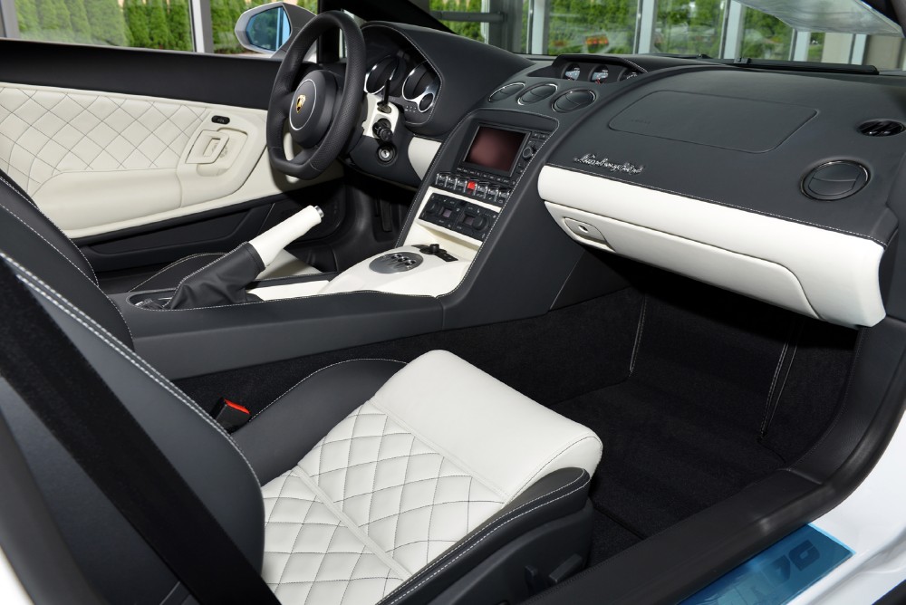 2013 Lamborghini Gallardo Image 8