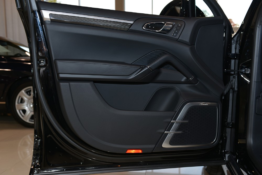 2014 Porsche Cayenne Image 13