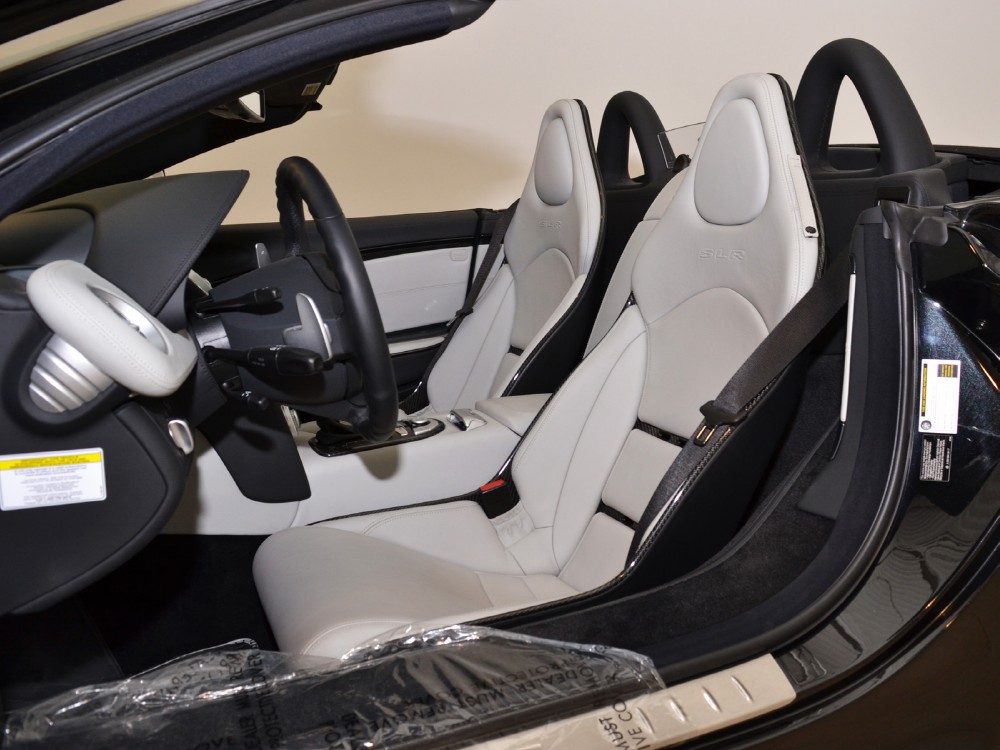 2009 Mercedes-Benz SLR-Class Image 17