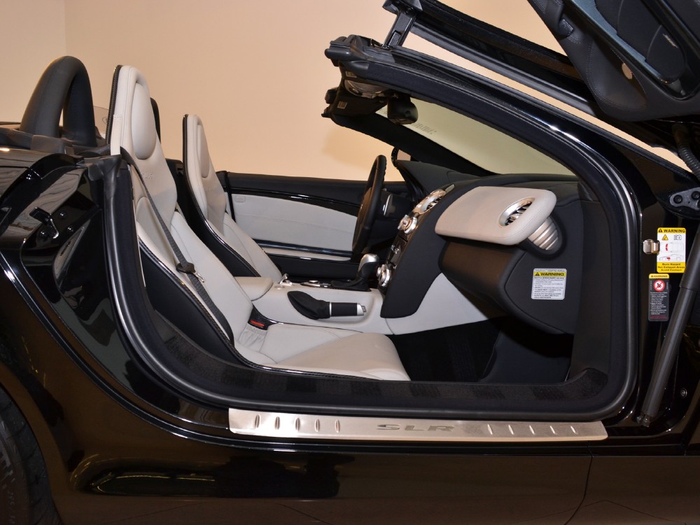 2009 Mercedes-Benz SLR-Class Image 19